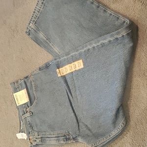 New with tags Men's outdoor life relaxed fit 40x30 jeans